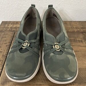 Bzees Niche‎ Shoes Comfort Slip-On Sneaker Style Casual Cushioned Camo Size 8M